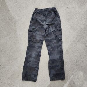 Children's Place gray camouflage pants Size 14